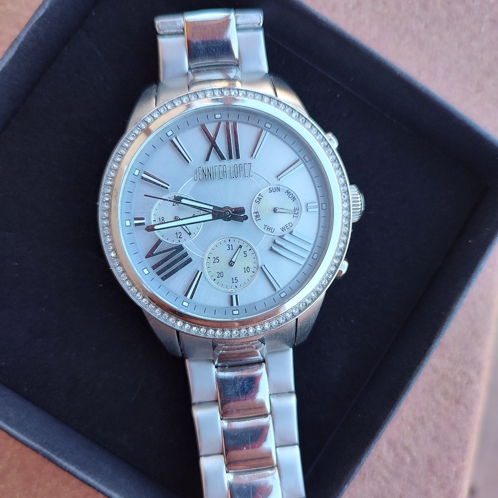 Jennifer Lopez Watch